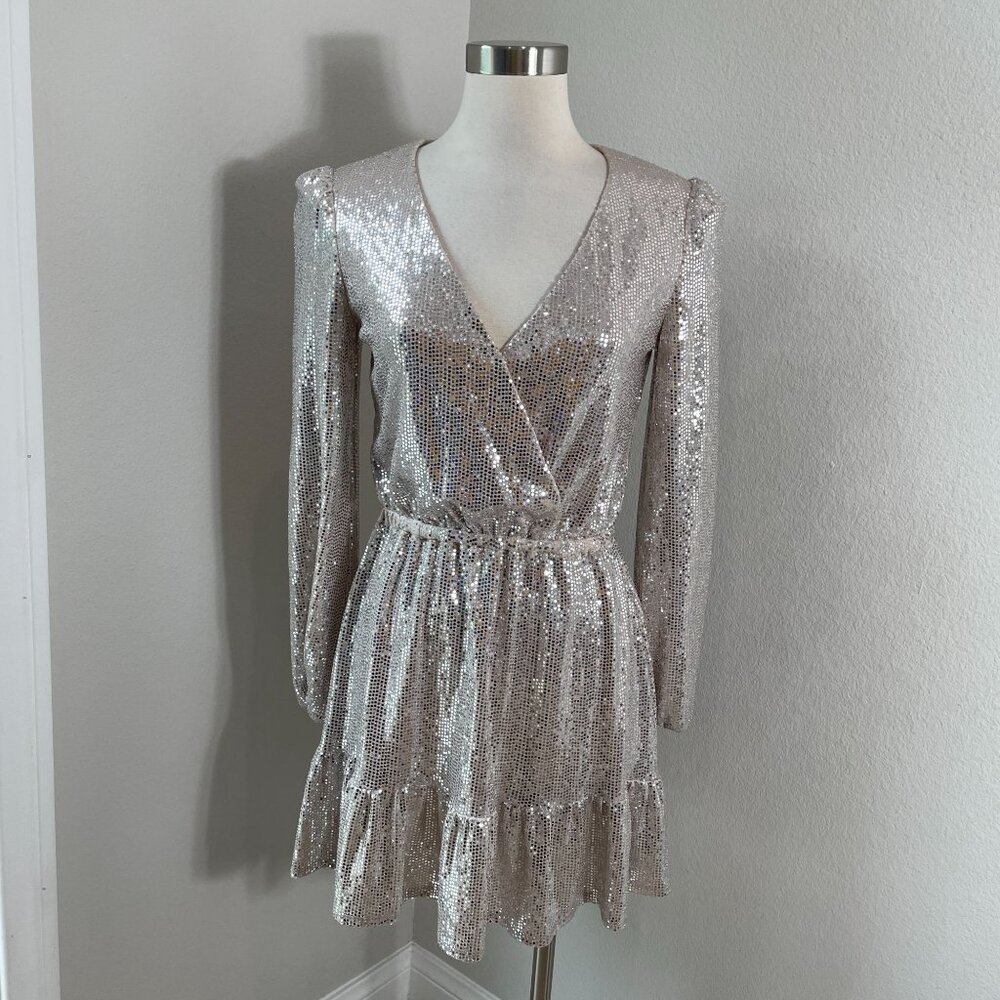 Betsy Adam Womens 2 Sequin Cocktail Mini Dress Silver Long Sleeve‎ V Neck